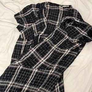 GAP PLAID BLACK AND WHITE WRAP DRESS MAXI DRESS